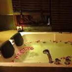 Couples Massage in sanpada